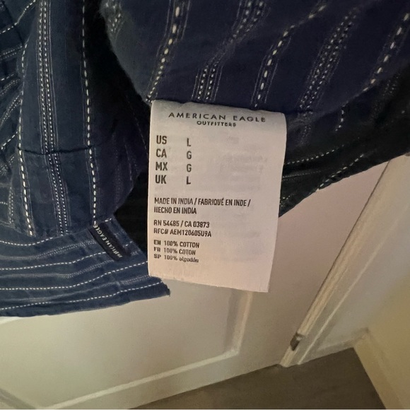 American Eagle Outfitters short sleeved striped button down shirt | size large - Picture 9 of 10